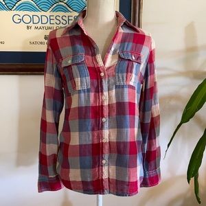 🦋  2/$15. Lucky brand button down shirt